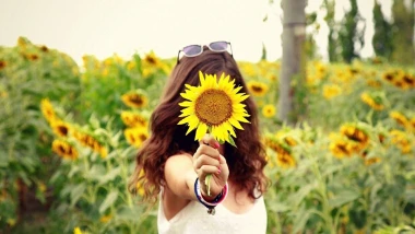 Love your skin... with Andreas Sunflower Seed Oil!